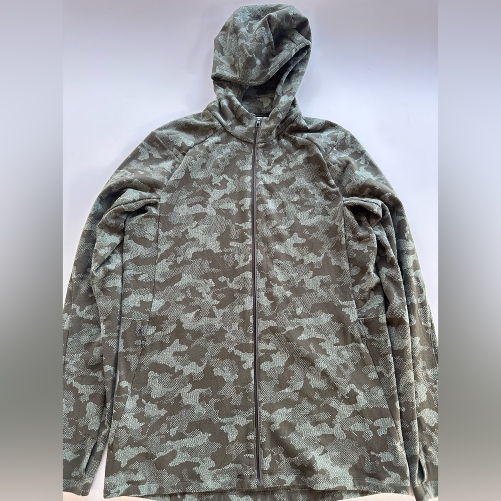 Lululemon Surge Warm Full zip Hoodie Camo jacquard, size Medium